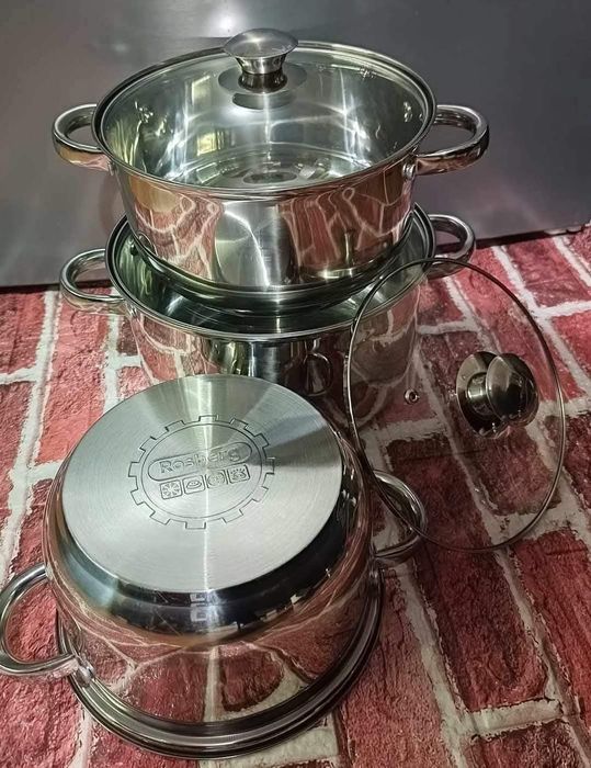 НОВО.Високо качествен комплект тенджери..