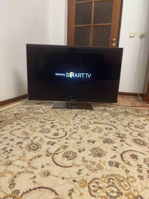 Samsung Smart TV телевизор UE46D6100SW