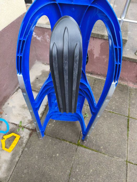 Детска управляема с кормило шейна