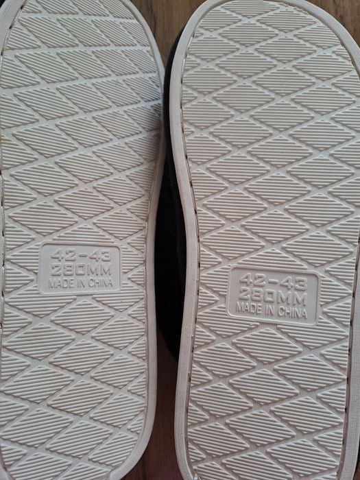 Продам новые тапочки