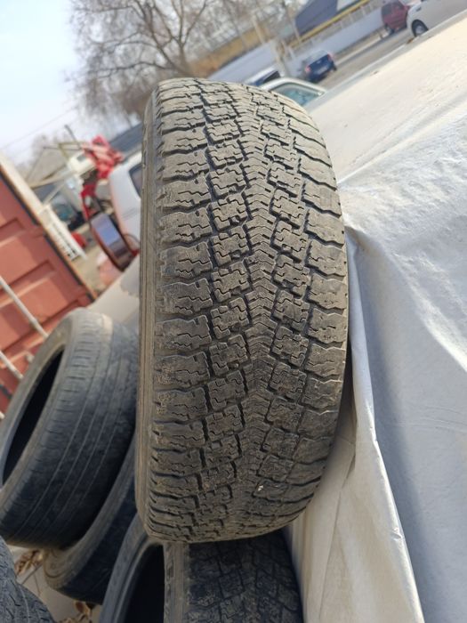 Продам резину 195 65 r15