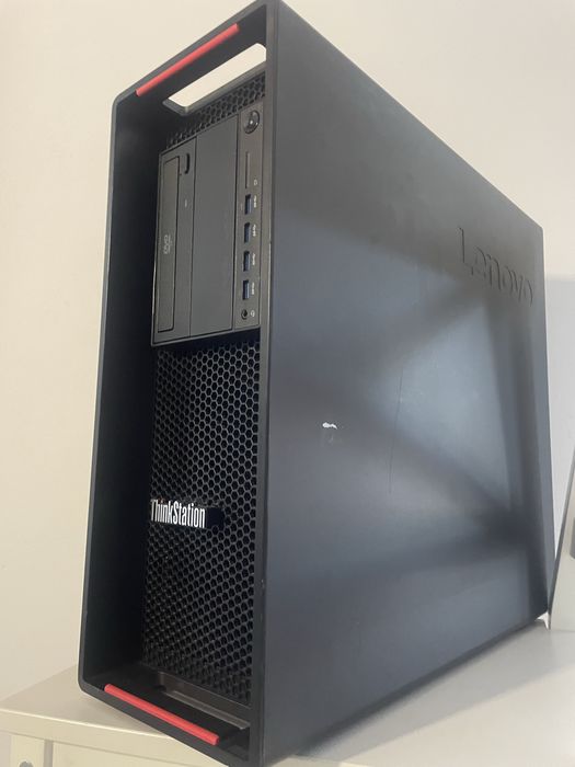Workstation / Statie de Lucru Lenovo Thinkstation P510 - Xeon E5 1650 v4 - 32GB RAM DDR4 ECC - Sursa 650W