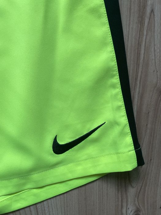 NIKE / мъжки спортен къс панталон L
