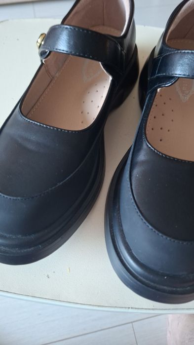 Продам  туфли, новые.