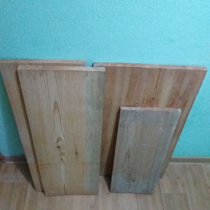 Доска чистостроганная, разных размеров, большой ширины.