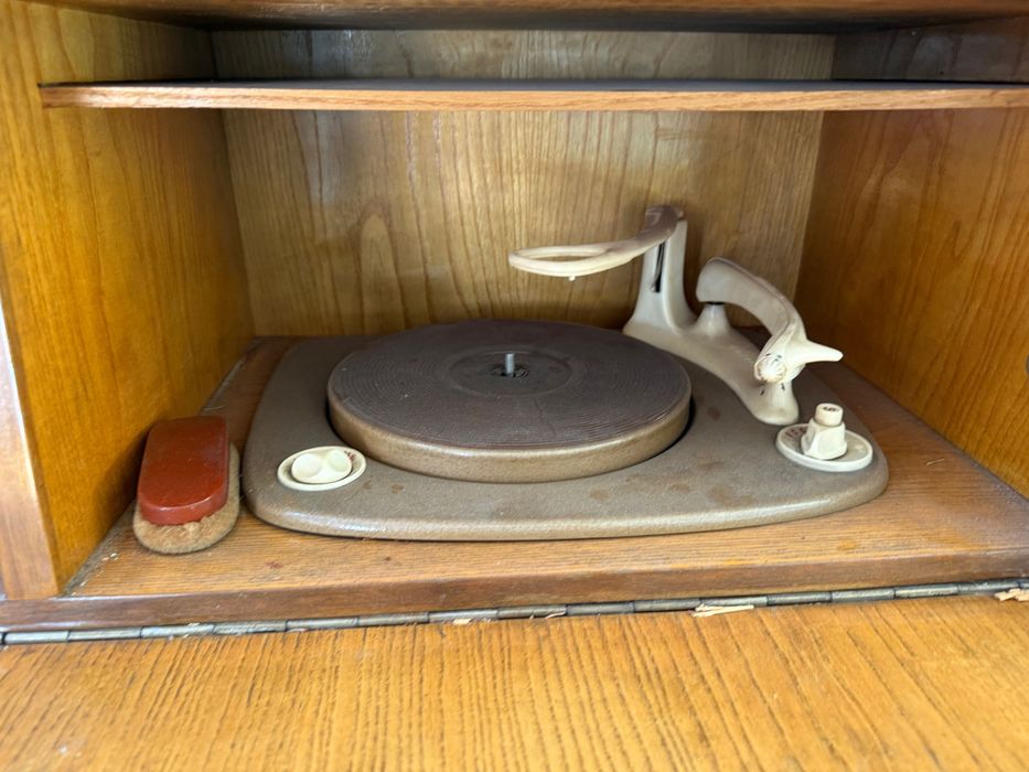 Ретро грамофон мвбел
