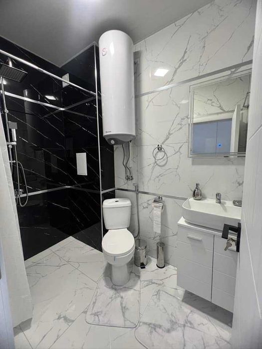 Дава се под наем Тристаен апартамент в Бургас, Изгрев - 124 кв.м за 997.05 € - Снимка #6