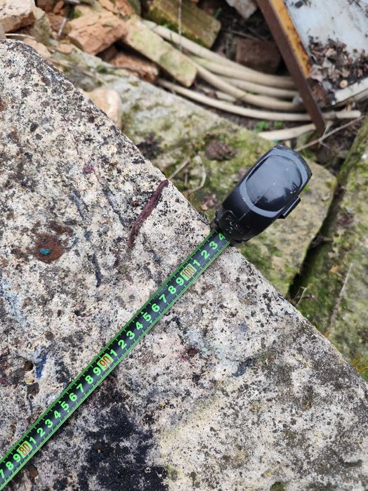 Масивен дялан камък