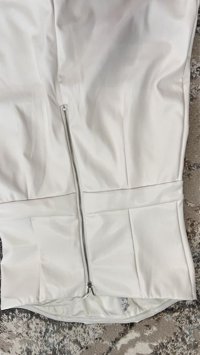 Продам кожанный комбез новый