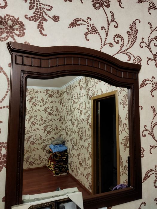 Продам шкаф и комод с зеркалом