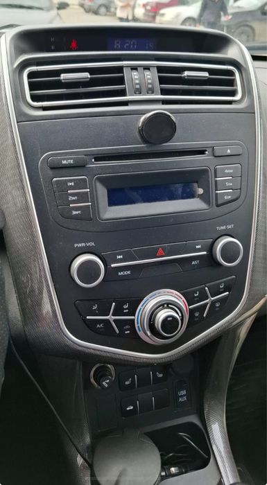 Продам машигу кроссовер Lifan X 60