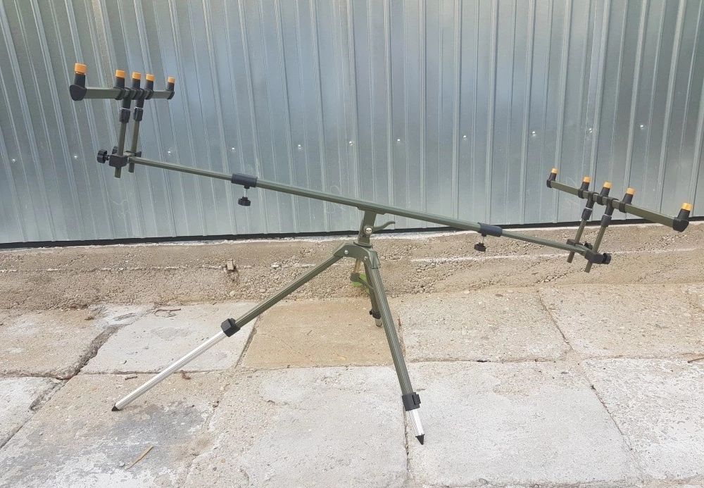 Rod Pod EAST SHARK pentru 3 sau 4 Lansete Tripod 360 Grade