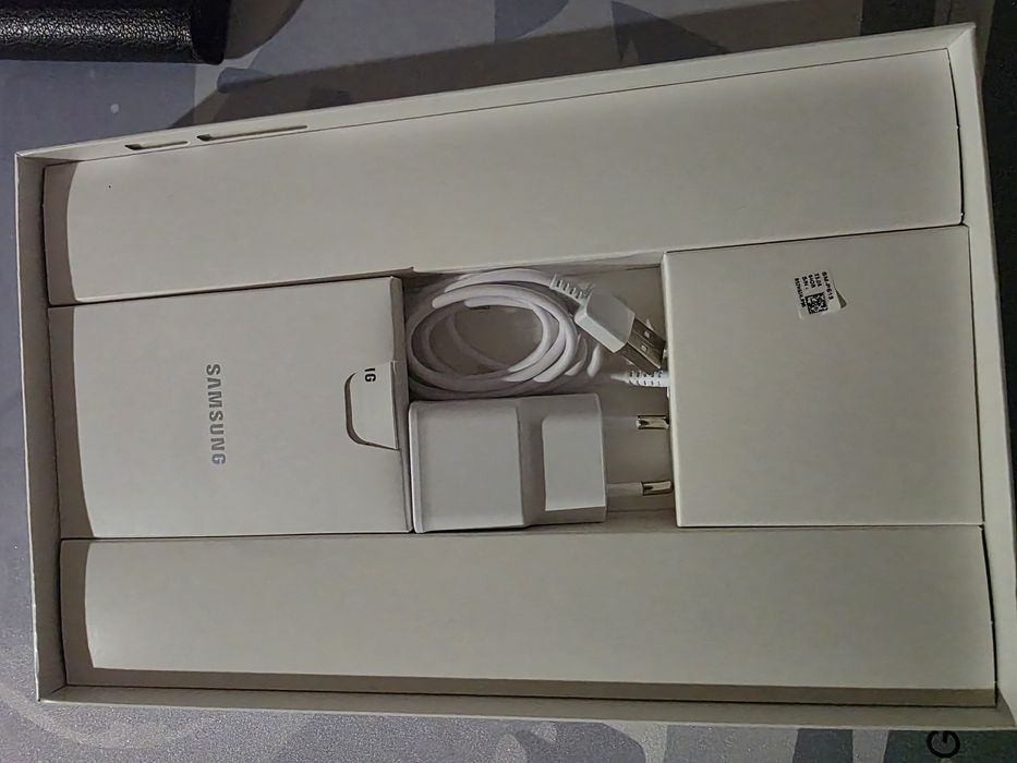 Samsung Galaxy Tab S6 Lite 2022 (64 GB) + Husă + Stylus + 2 folii paper-like (de rezervă)