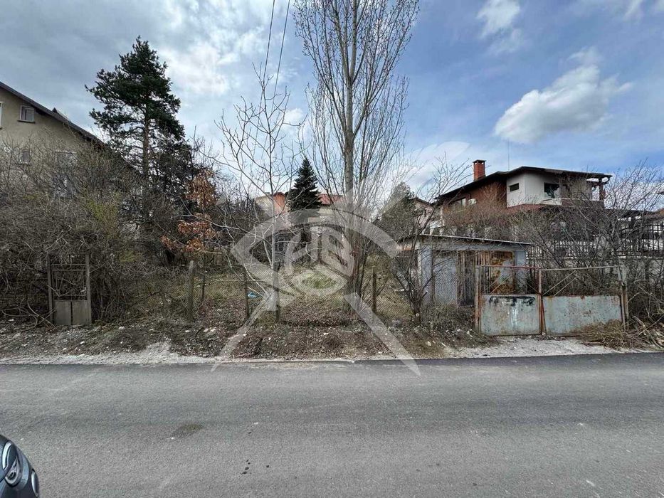 УПИ с одобрена скица за строителство в кв Горна баня № 102744