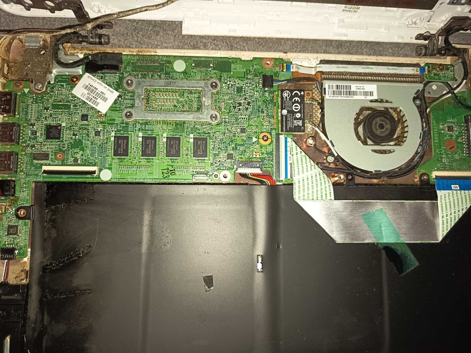 Placa baza laptop HP 14 Chromebook functionala + gratis baterie, carcasa