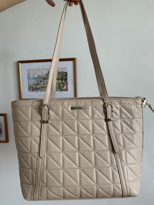 Нова дамска чанта. Нова дамска раница Mexx