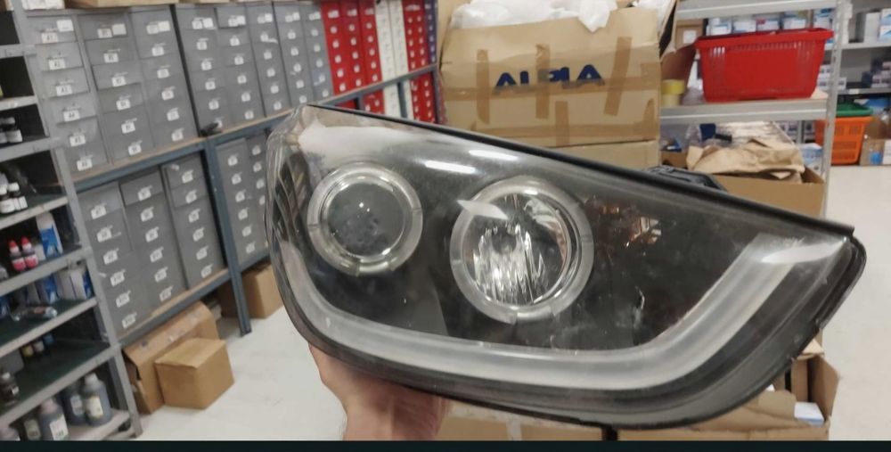 Faruri hyundai angel eyes fumurii si stopuri spate