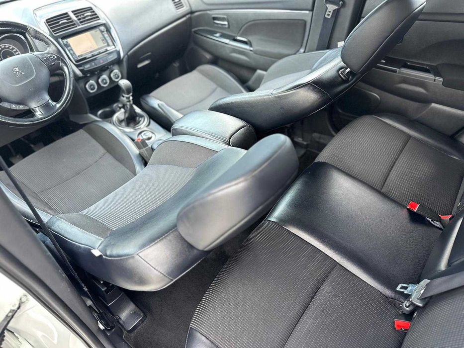 Peugeot 4008 4x4 1.6 tdi 12 luni Garantie  similar cu ASX  C4 Aircrs