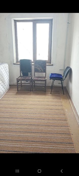 Ivanovskiy, 4 qavatli uy 2 chi qavatida ,urta podyezdda, 3 xonali