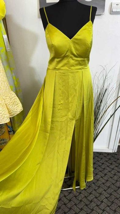 rochie cu corset la spate