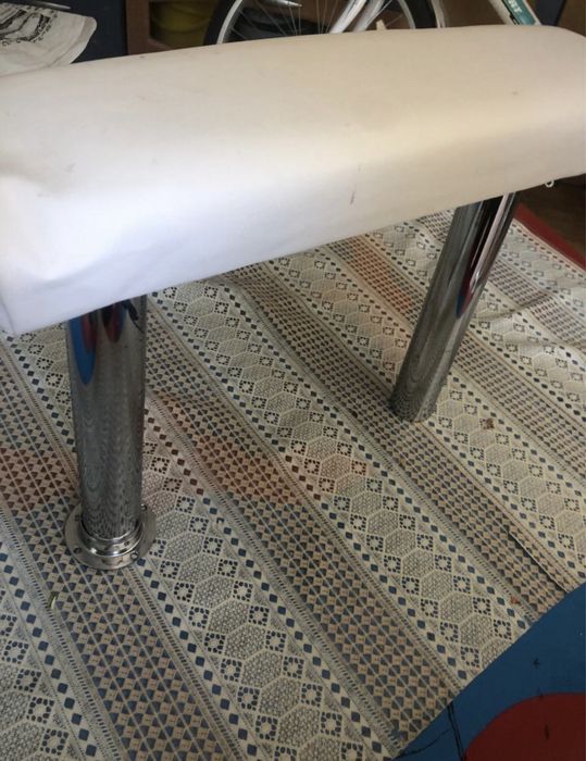 Подножка для педикюра