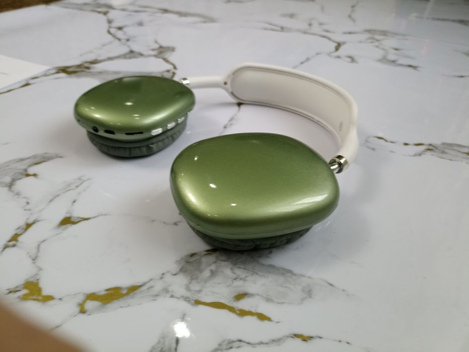 Наушник P9 новый все работает без беспроводной  наушник  Bluetooth