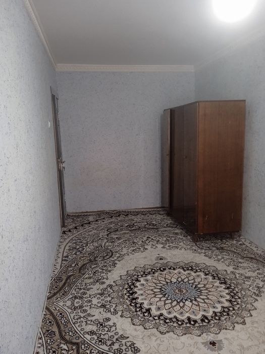 Sharoiti zoʻr issiq suv sovuq suv gaz bor