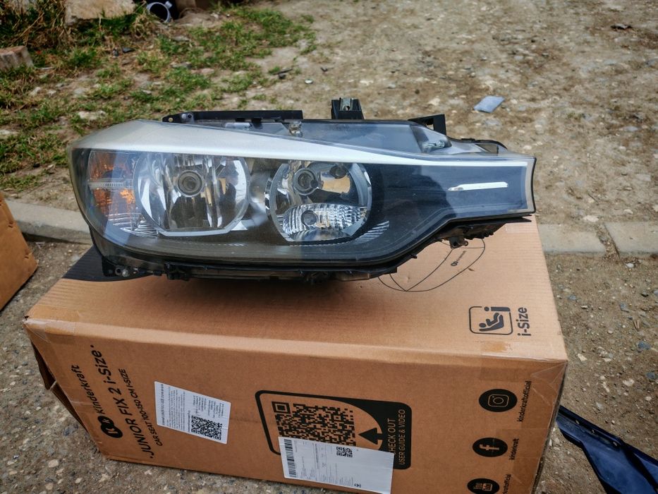 Far BMW seria 3 2014 stare perfecta