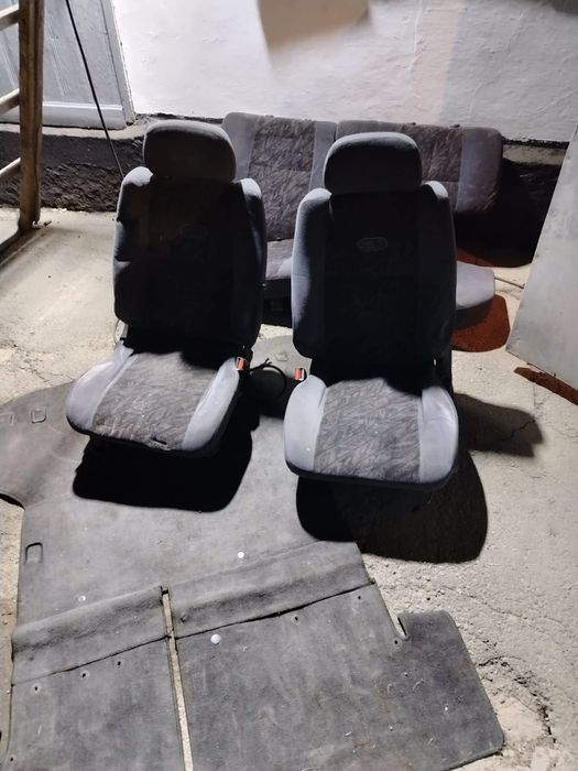 Салон Nissan Terrano