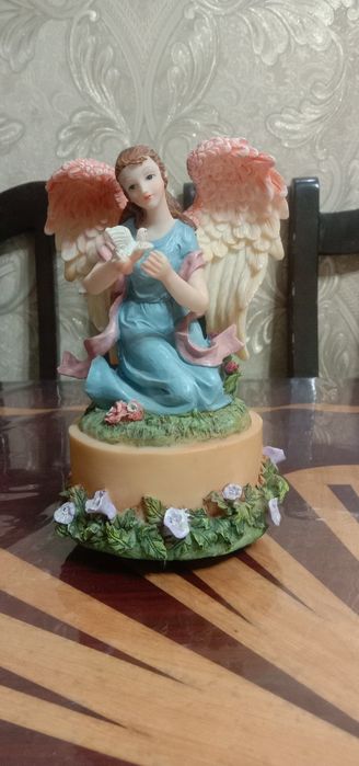 Антиквариат статуэтка