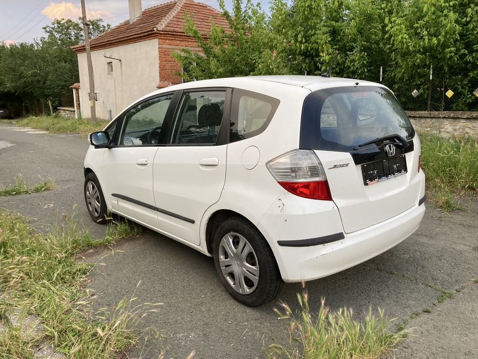 Honda Jazz Хонда Джаз 1.4 бензин
