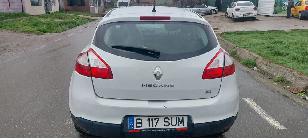 Renault  megan. an 2012 dci