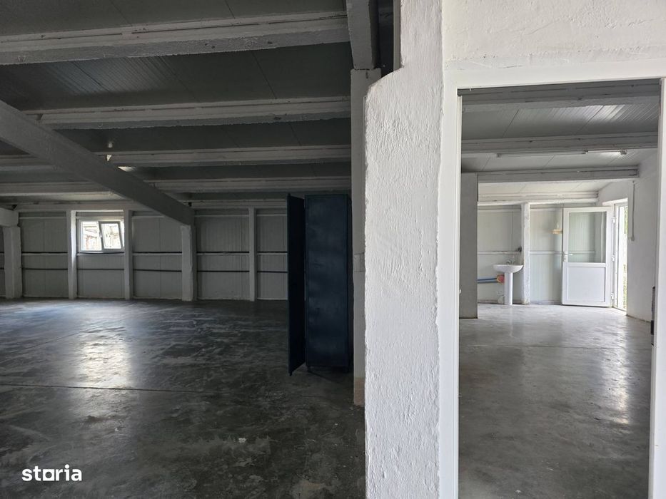 Hală De Vânzare În Palota , Teren 1.568 Mp ,Acces  Vehicule Grele