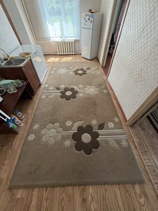 Продам палас 2 штук