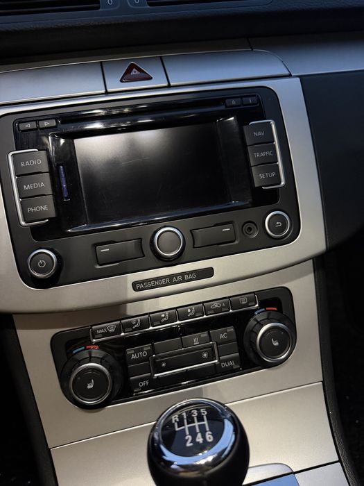 VOLKSWAGEN Passat 2010 — imagine 4