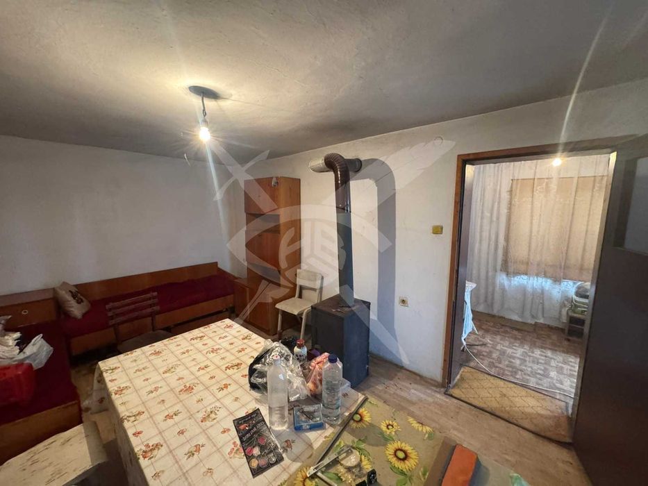 Триетажна къща в село Люляково 87602