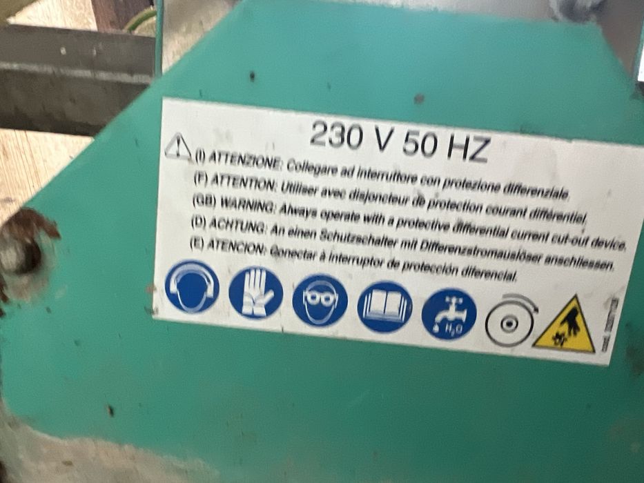 Masina de taiat marmura/gresie/faianta pe apa