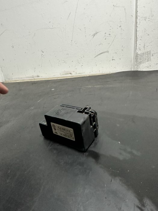 Bloc valve perne aer Volkswagen Vw Touareg 7L Audi Q7 7L0698014