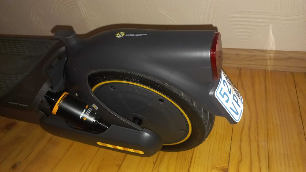 Електрическа тротинетка Segway Ninebot KickScooter MAX G2 E