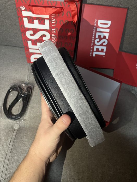 Geanta Diesel noua la cutie+accesorii