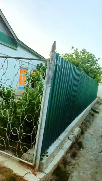 Продаëтся дом в центре Канимехского района