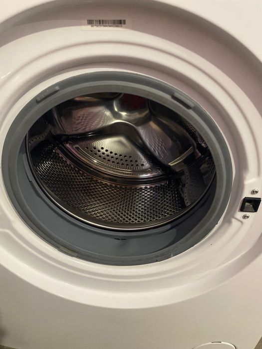 Продавам Пералня 7кг. SHARP 1200rpm