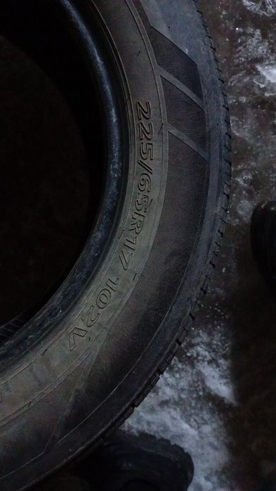 Шины лето 1 сезон котал толька как новые.