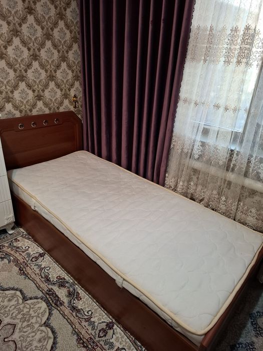 Kravat yotoqxona uchun