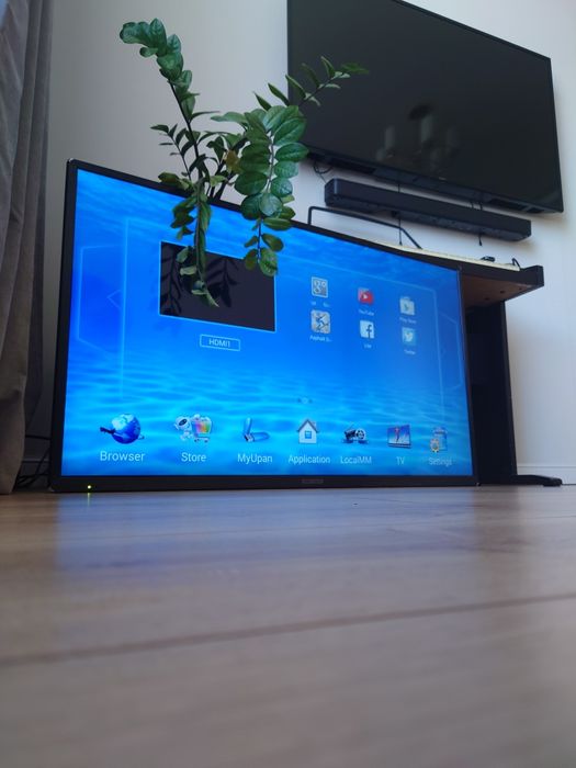 Телевизор Samsung 49 диагональь