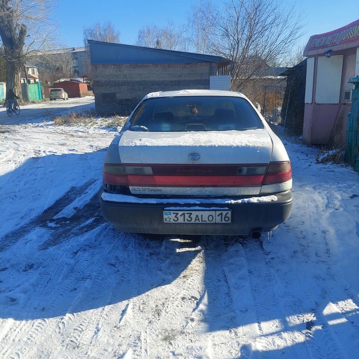 Продам таёту карона  на ходу