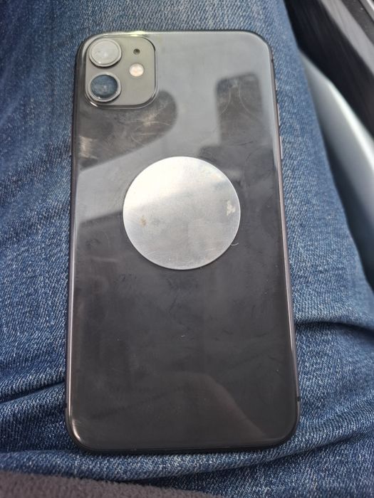 IPhone 11,128 продам