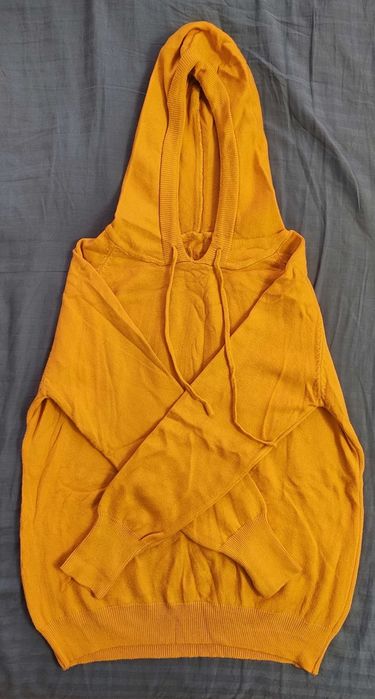 Женские худи, пуловеры, свитера с капюшоном