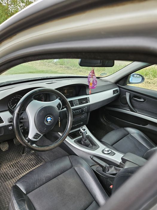 Vand E90 stare impecabila