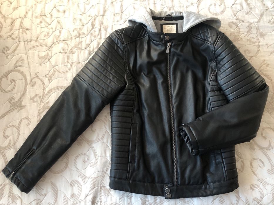 Младежко яке от еко кожа